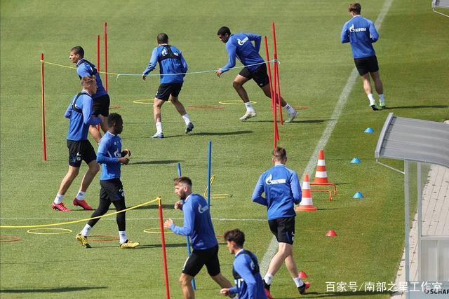 今晚7：35上海对阵广厦，大胆预测上海会大胜，理由有以下4点